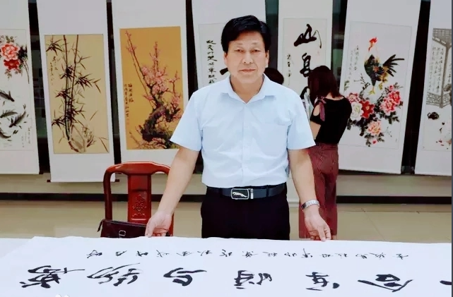 马骏书法家